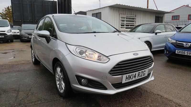 Silver Used 2014 Ford Fiesta Zetec Hatchback | £3,795 (Super price) - Image 1/4