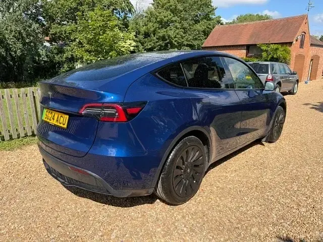 Used Tesla Model Y RWD 219 kW (299 HP) 2024 Blue SUV
