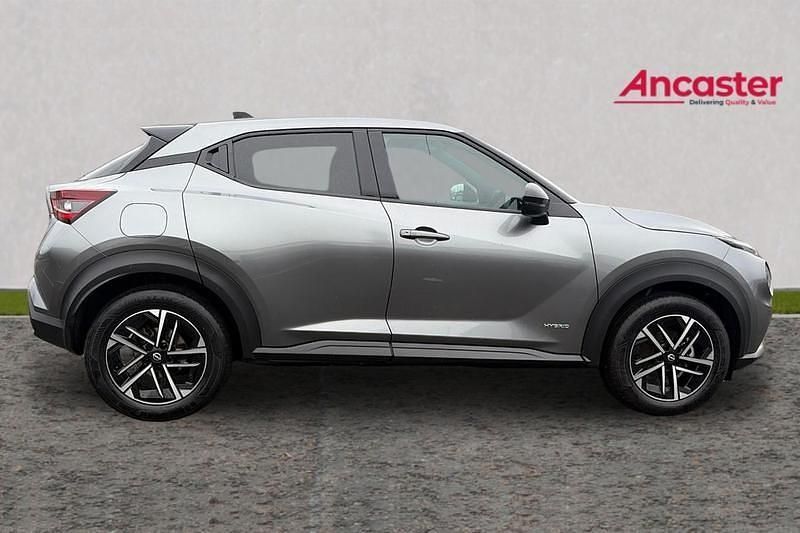 Used Nissan Juke N-Connecta 140 HP (102 kW) 2024 Grey SUV