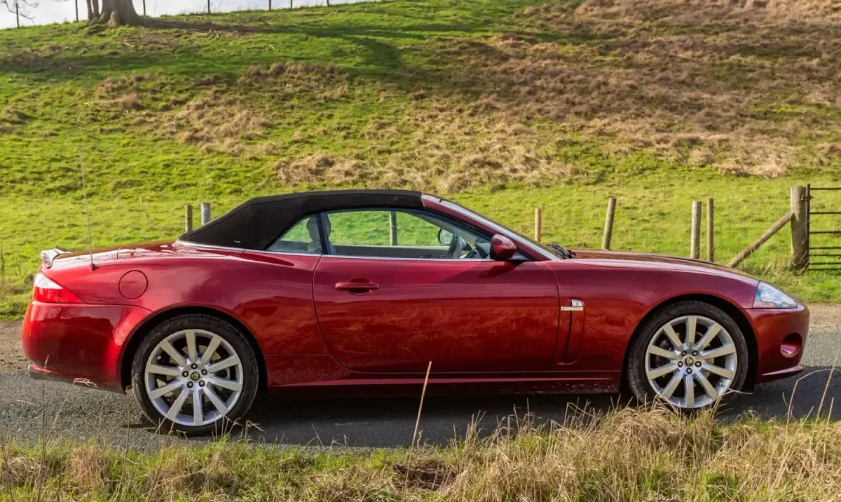 Używany Jaguar XK 2006 Czerwony Kabriolet