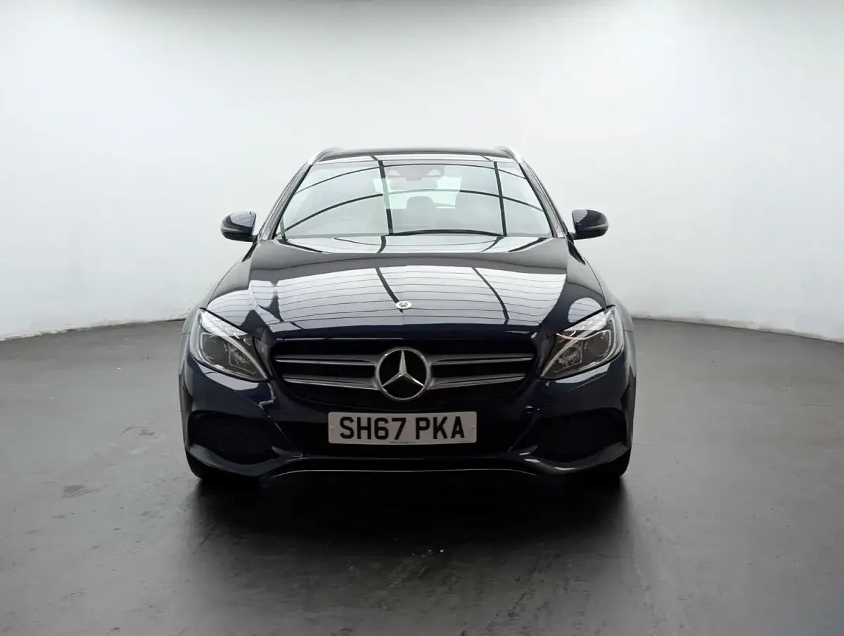 Usado Mercedes C220 2017 Azul Carrinha