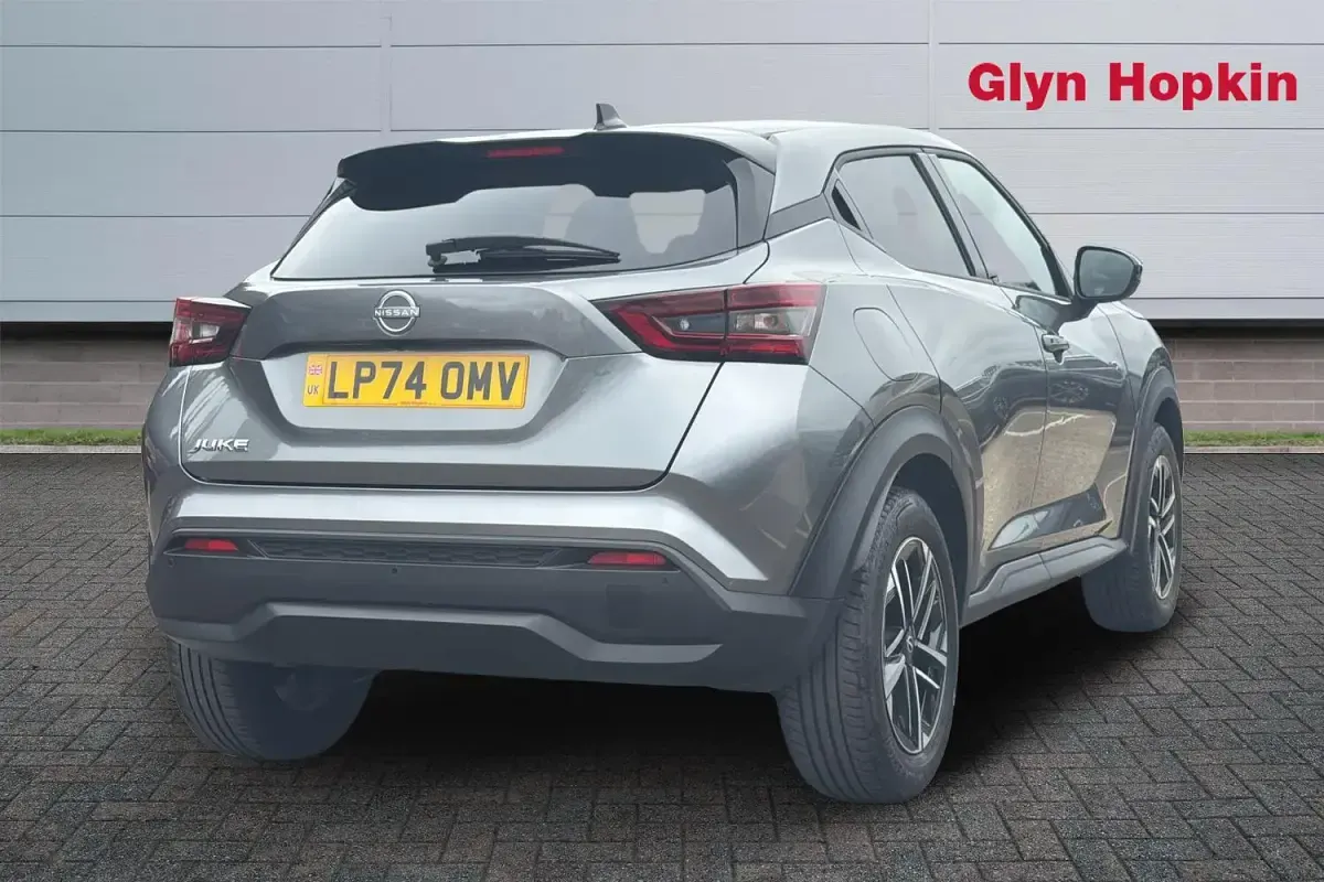 Used Nissan Juke N-Connecta 114 HP (83 kW) 2025 Grey SUV