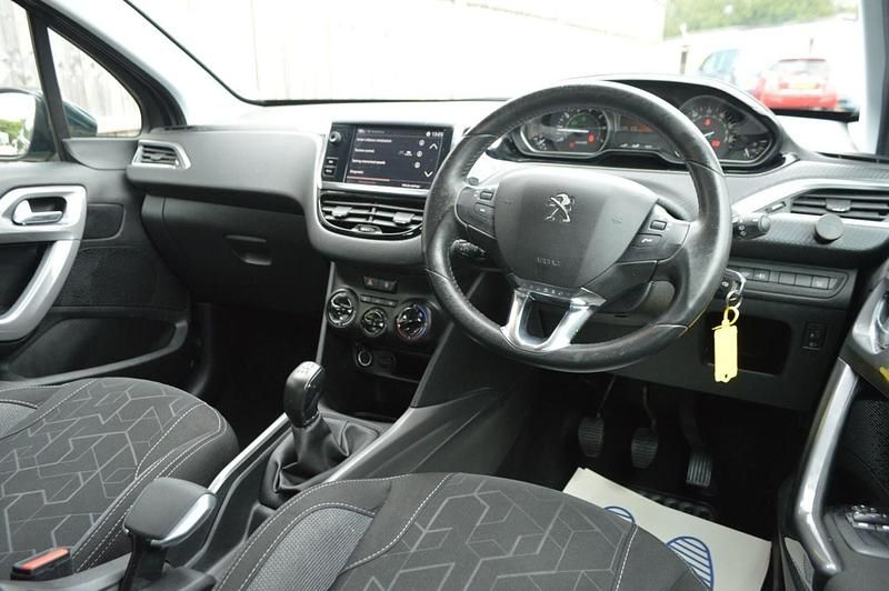 Image 2/4