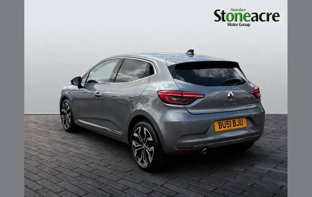 Used Renault Clio Techno 88 HP (64 kW) 2022 Grey Hatchback