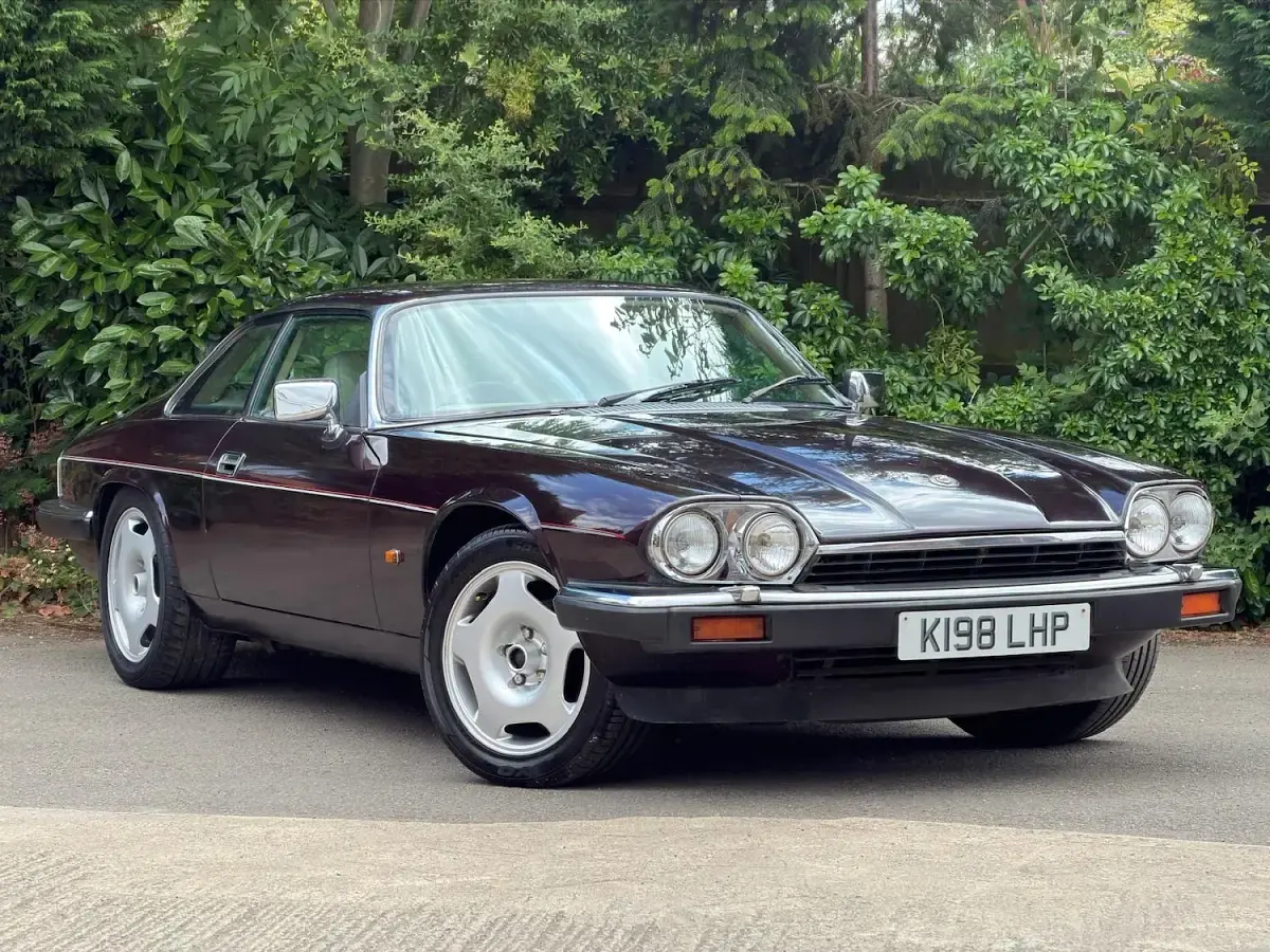 Used Jaguar XJS 233 HP (171 kW) 1993 Red Sedan