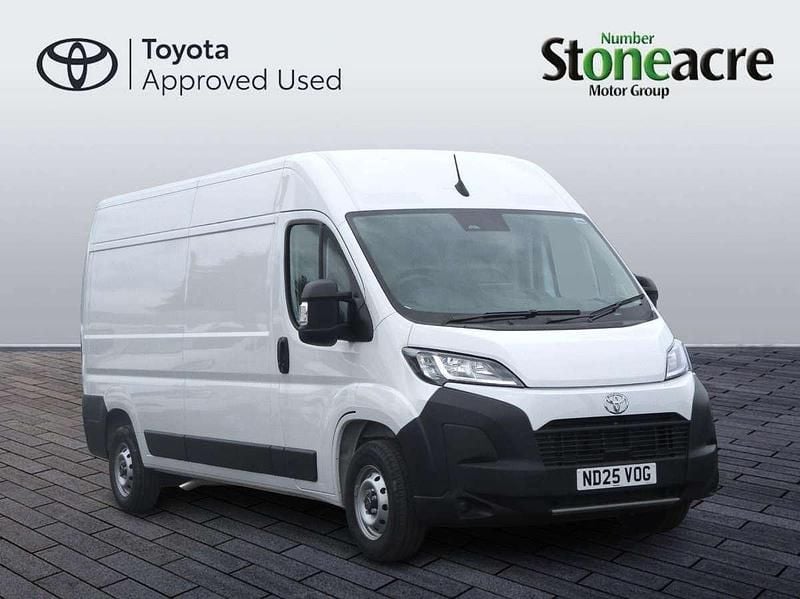 White New 2025 Toyota Proace H2 Van | £33,000 - Image 1/2