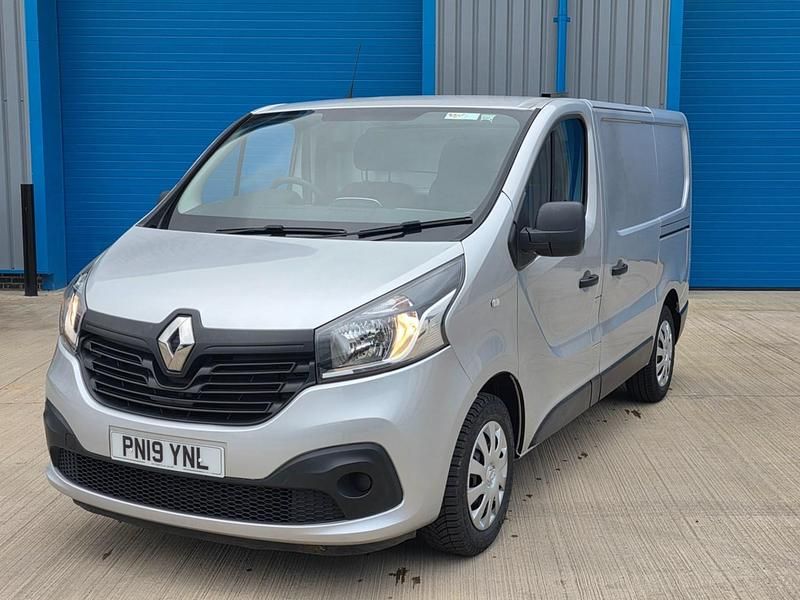 Used Renault Trafic Business 2019 Silver MPV