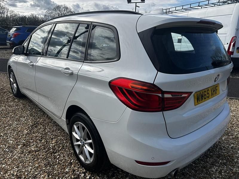Usado BMW 216 Gran Tourer Performance 114 CV (83 kW) 2015 Blanco Monovolumen