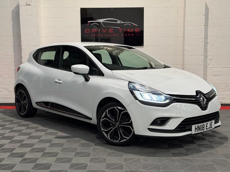 Used Renault Clio IV Dynamique 2018 White Hatchback