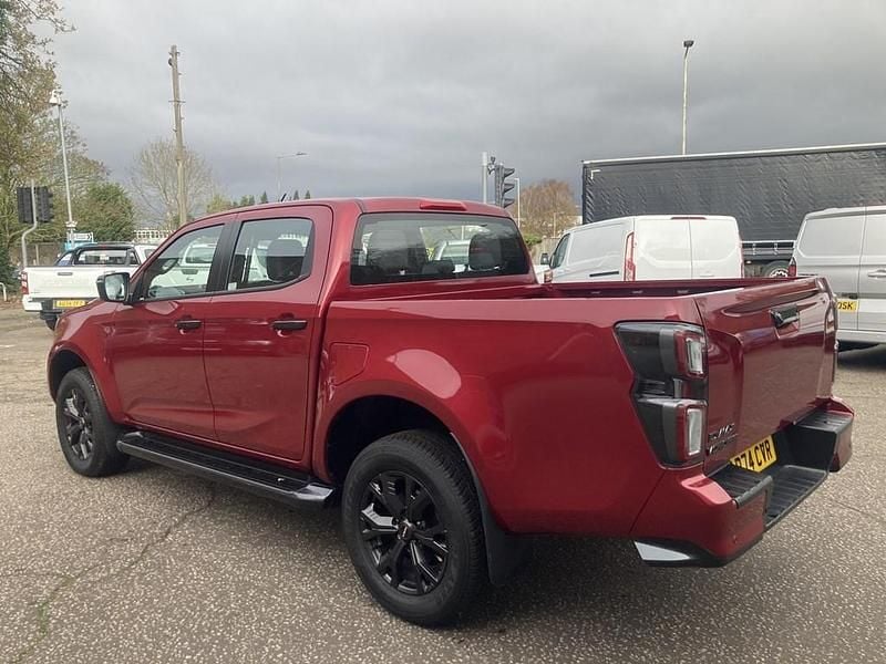 Used Isuzu D-Max 163 HP (119 kW) 2024 564 spinel red Pickup