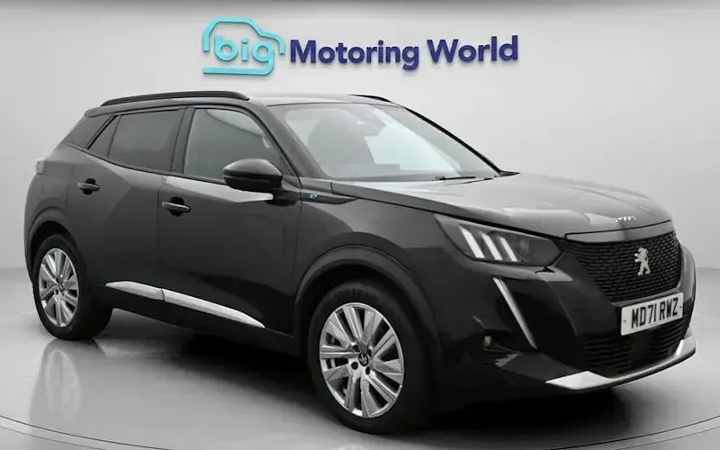 Used Peugeot e-2008 Premium 100 kW (136 HP) 2022 SUV