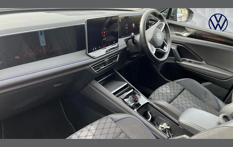 Used VW Tiguan R-line 147 HP (108 kW) 2024 Grey SUV