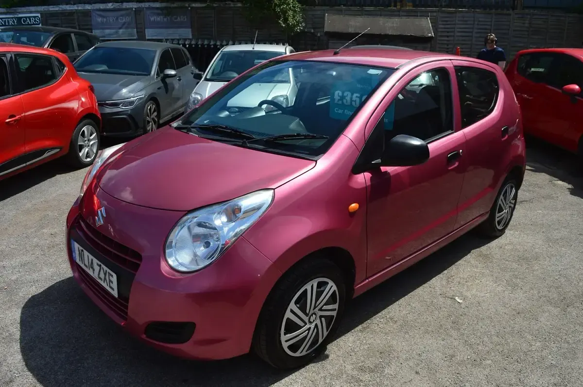 Used Suzuki Alto 68 HP (50 kW) 2014 Pink Hatchback