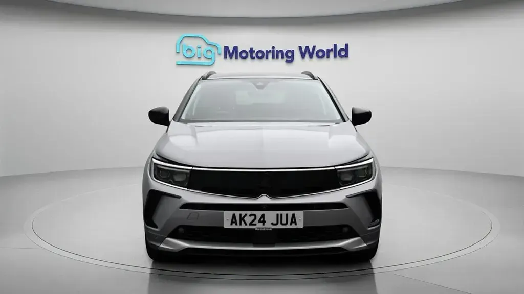 Used Vauxhall Grandland X Ultimate 130 HP (95 kW) 2024 Grey SUV