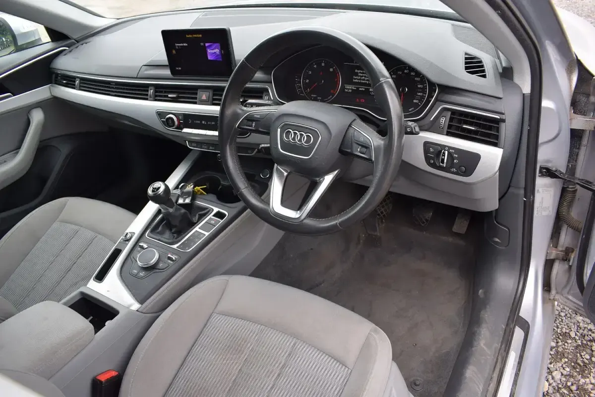Used Audi A4 190 HP (139 kW) 2016 Silver Estate