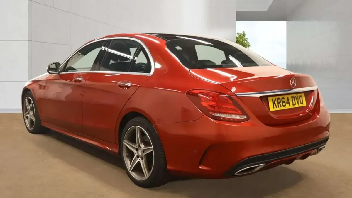 Used Mercedes C250 AMG Line Premium 204 HP (150 kW) 2014 Red Sedan