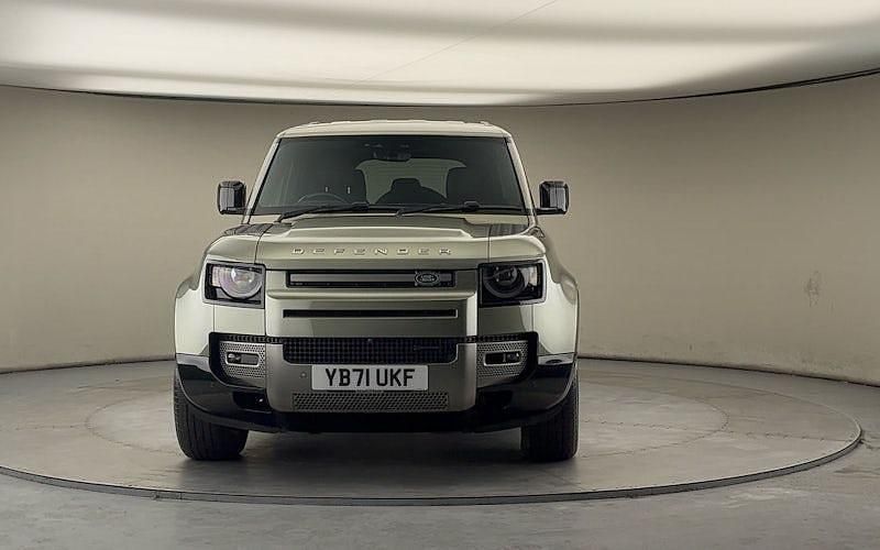 Used Land Rover Defender SE Dynamic 300 HP (220 kW) 2023 SUV