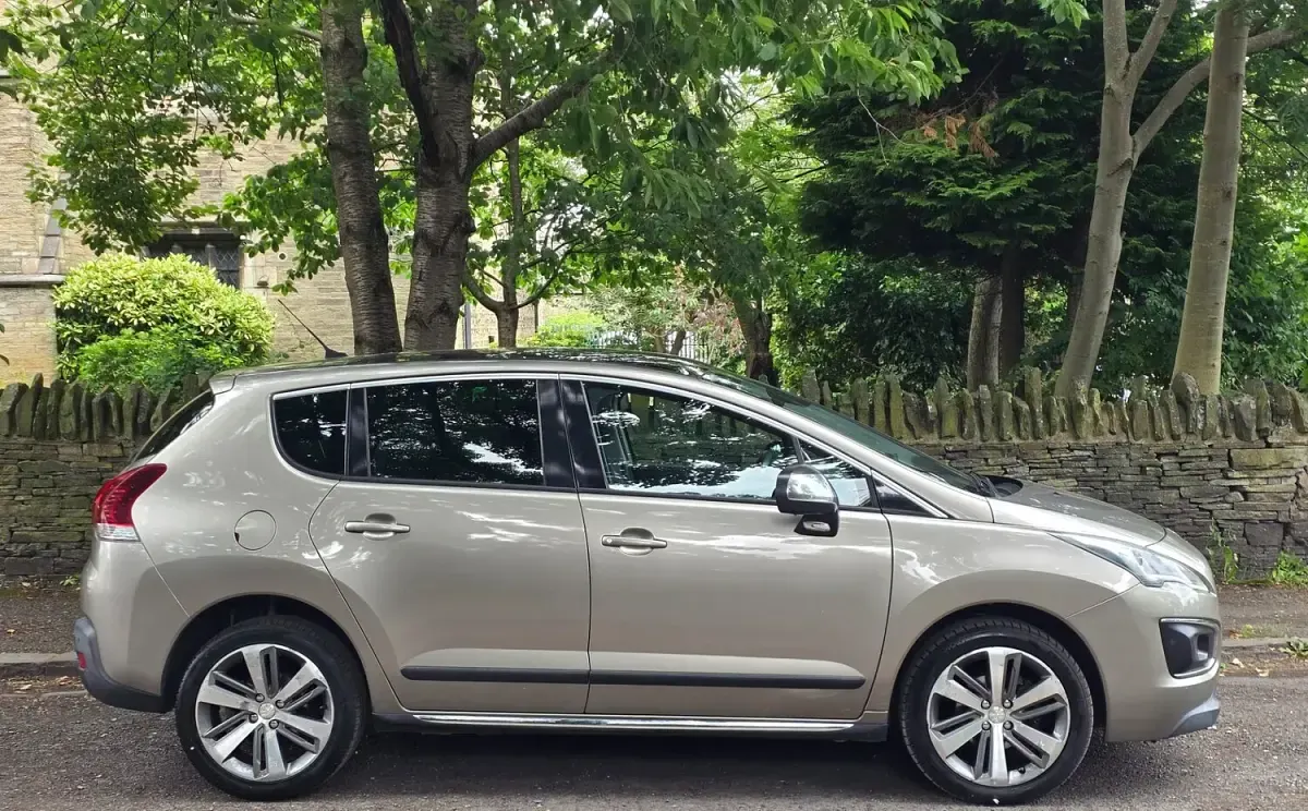 Used Peugeot 3008 Allure 2016 Grey Hatchback