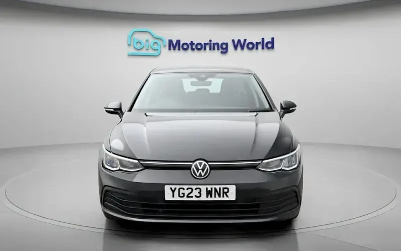 Gebraucht VW Golf VIII S 116 PS (85 kW) 2023 Grau Kleinwagen