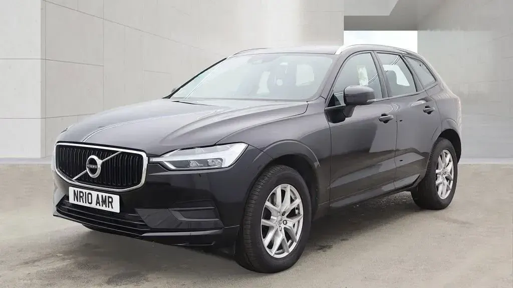 Used Volvo XC60 Momentum 2018 Black SUV