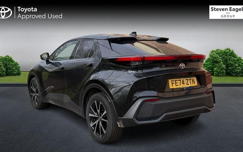 Used Toyota C-HR Design 140 HP (102 kW) 2026 SUV