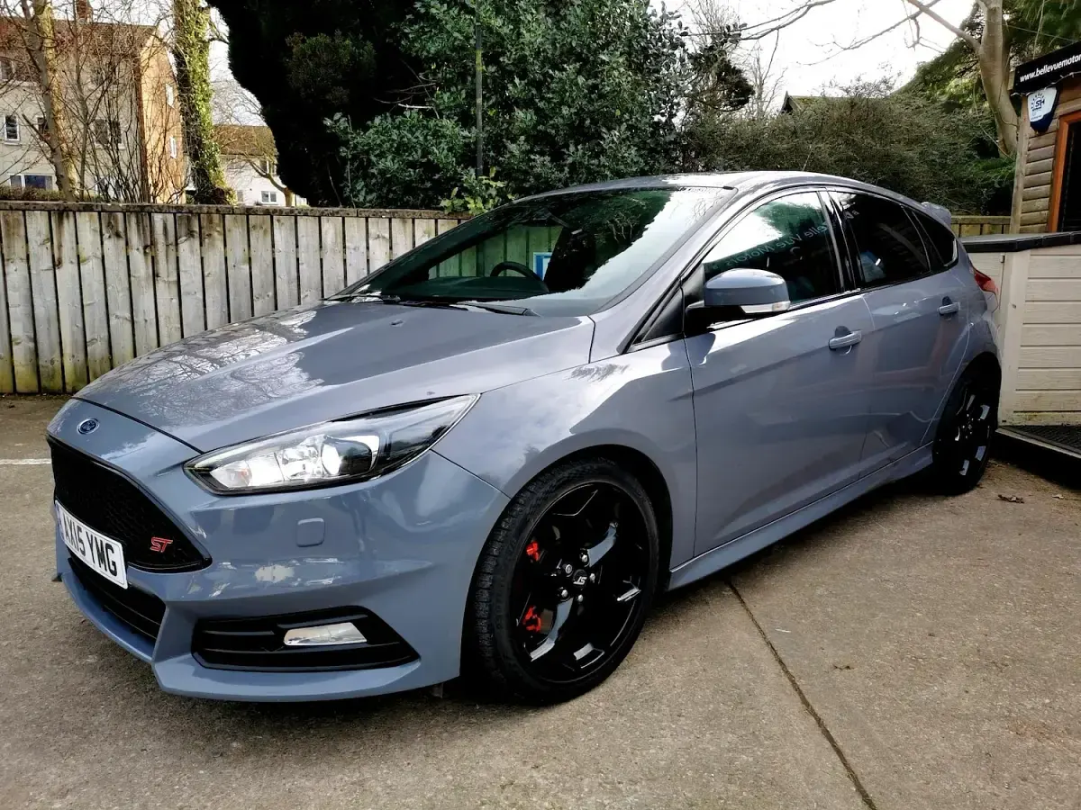 Used Ford Focus ST 185 HP (136 kW) 2015 Grey Hatchback
