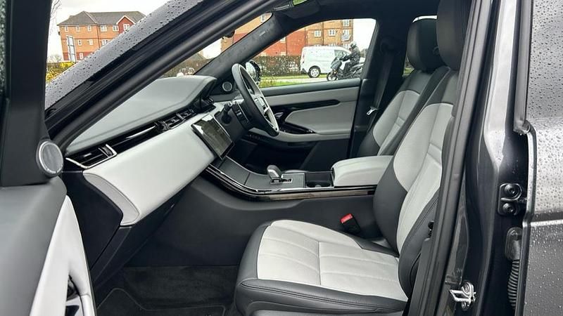 Used Land Rover Range Rover evoque Autobiography 204 HP (150 kW) 2025 Premium metallic  carpathian grey SUV