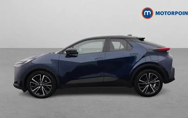 Used Toyota C-HR 140 HP (102 kW) 2025 Blue SUV