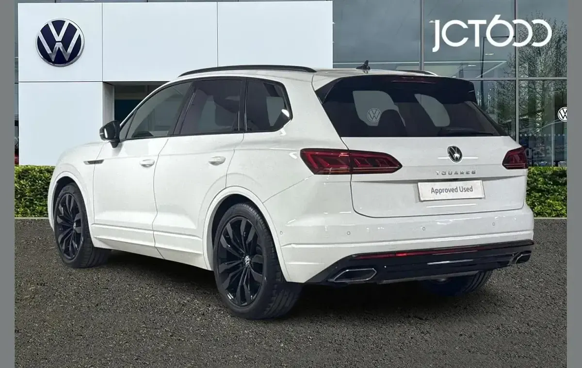 Used VW Touareg Black Edition 286 HP (210 kW) 2023 White SUV
