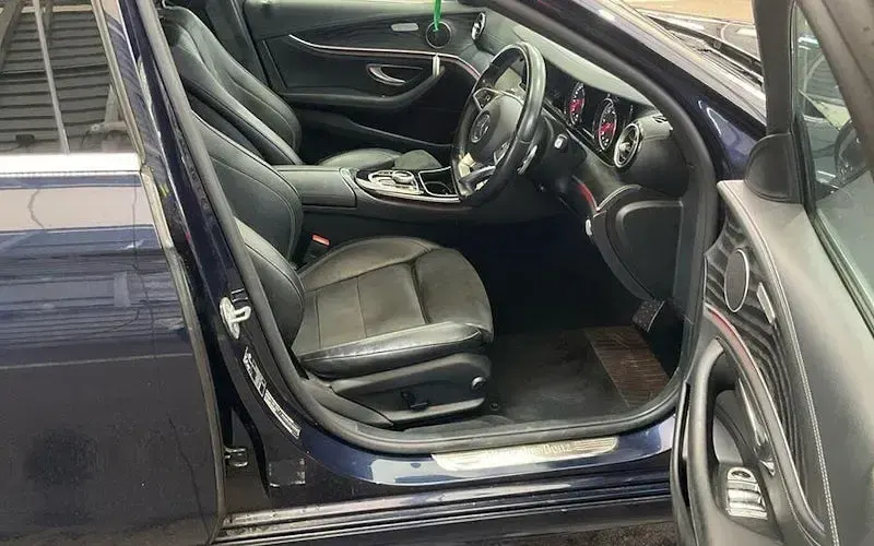 Used Mercedes E220 AMG line 194 HP (142 kW) 2019 Estate