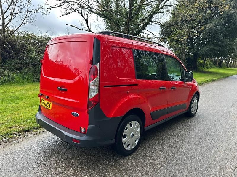 Usado Ford Transit Connect 2016 Vermelho Monovolume