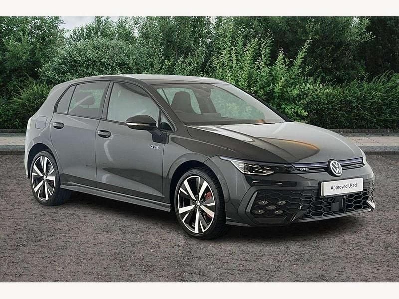 Grey New 2025 VW Golf VIII GTE Hatchback | £34,795 (Expensive) - Image 1/3