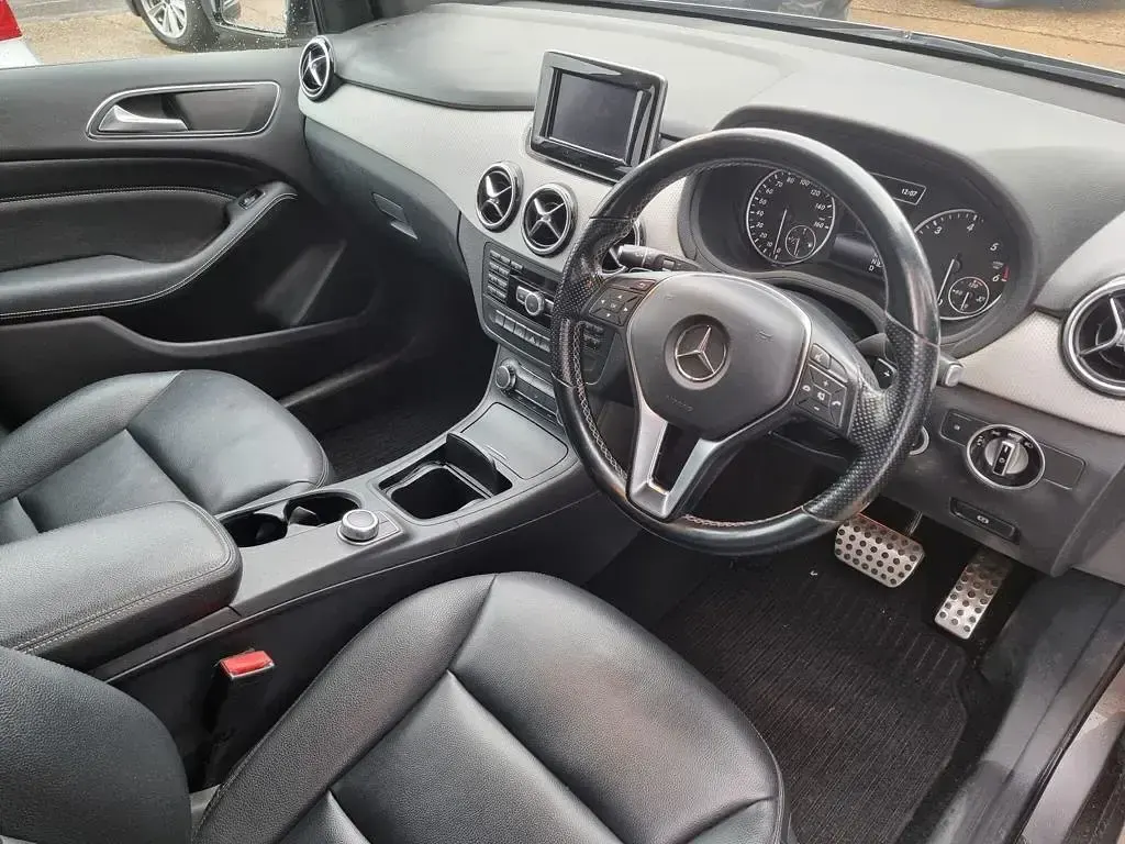 Used Mercedes B170 2014 Mountain grey MPV