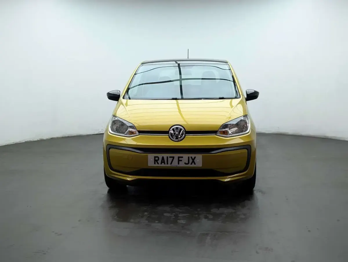 Usado VW up! S 60 HP (44 kW) 2017 Amarelo Citadino