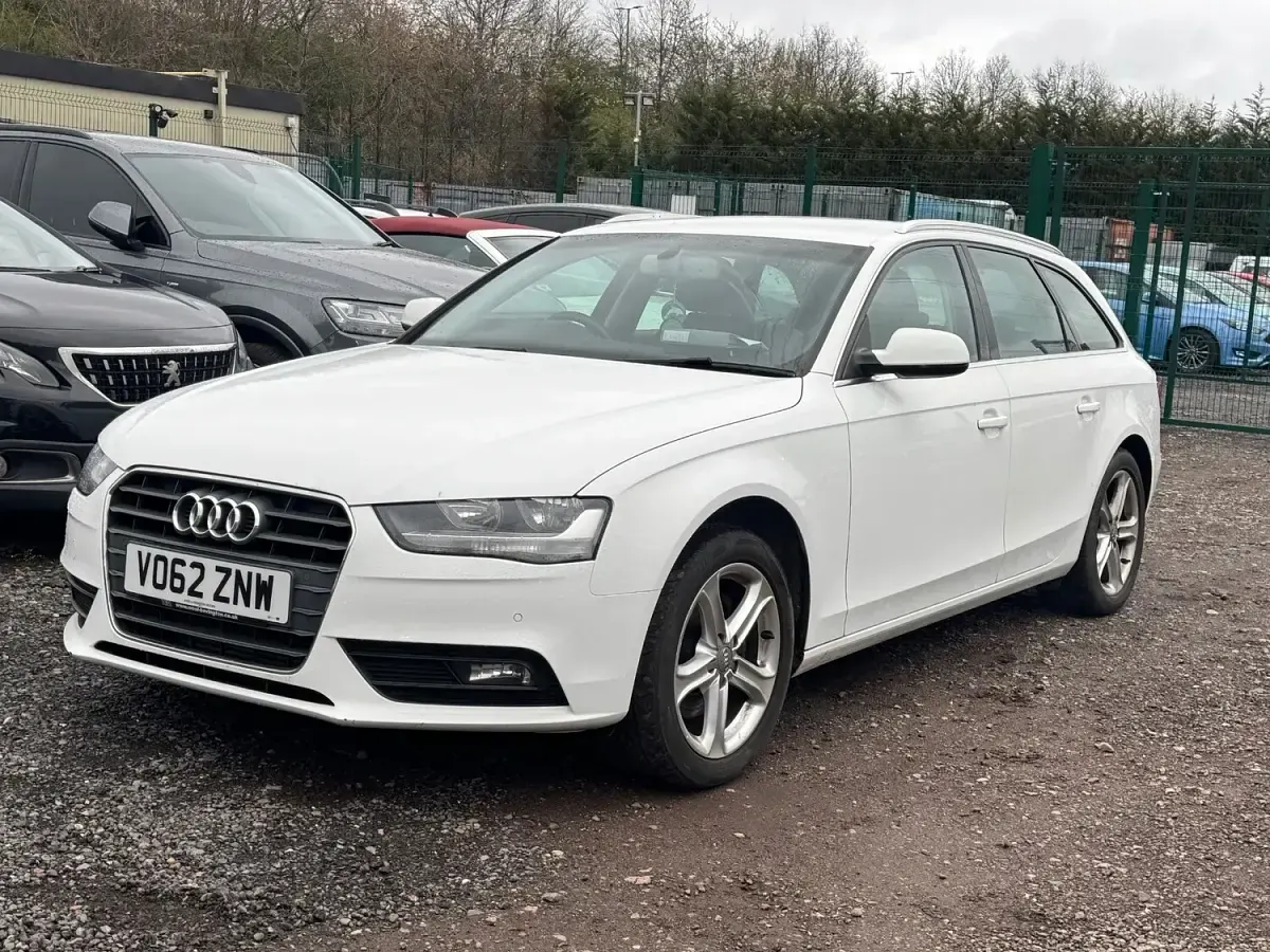 Used Audi A4 143 HP (105 kW) 2012 White Estate