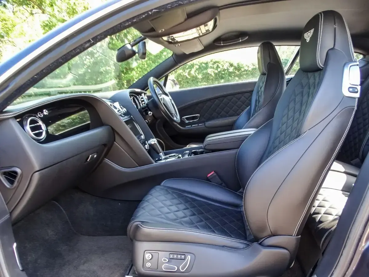 Used Bentley Continental 528 HP (388 kW) 2016 Grey Coupe
