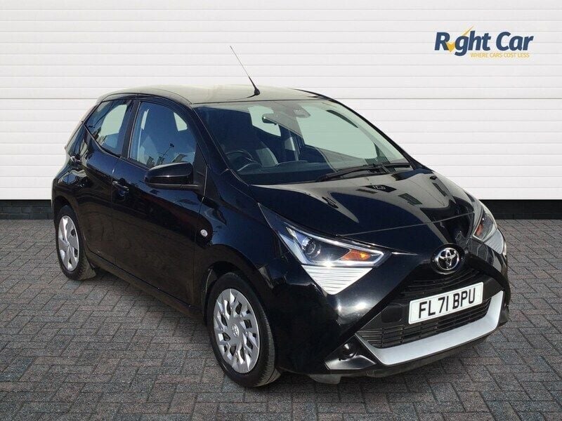 Black Used 2021 Toyota Aygo X-play Hatchback | £9,499 (Fair price) - Image 1/4