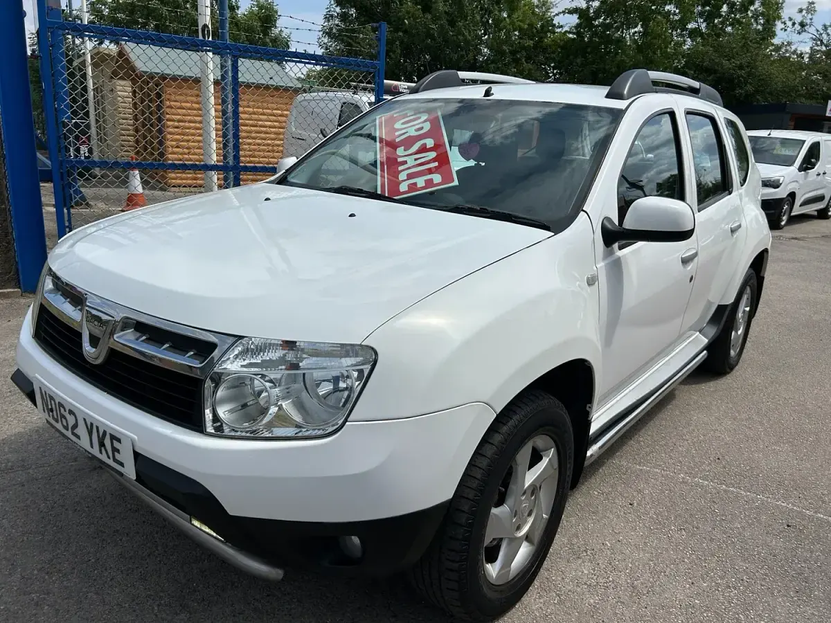 Used Dacia Duster Lauréate 2013 White SUV