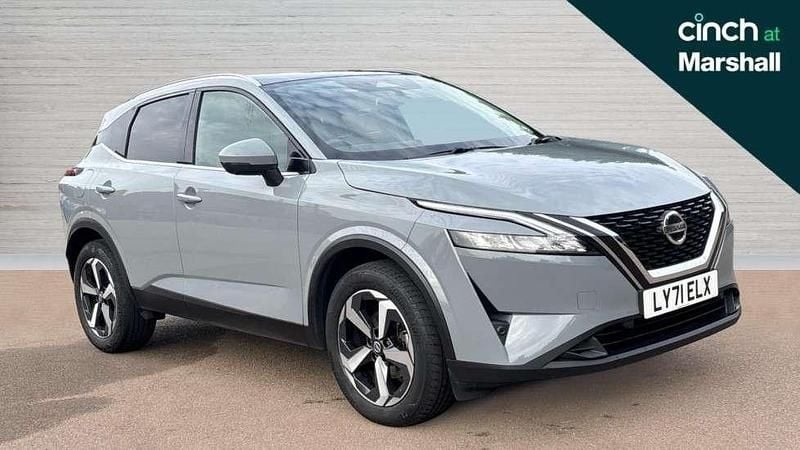 Grey Used 2022 Nissan Qashqai N-Connecta SUV | £16,393 (Good price) - Image 1/4