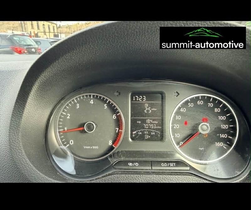 Used VW Polo Edition 60 HP (44 kW) 2014 Grey Hatchback