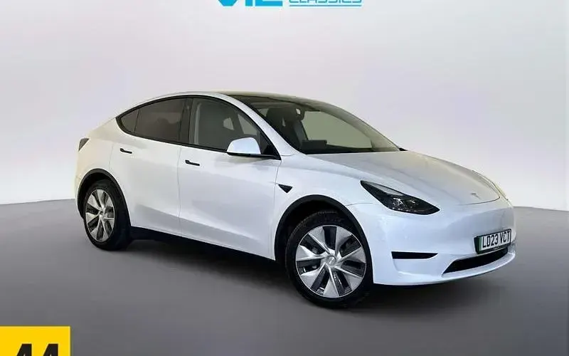 Used Tesla Model Y Standard Range 219 kW (299 HP) 2024 SUV