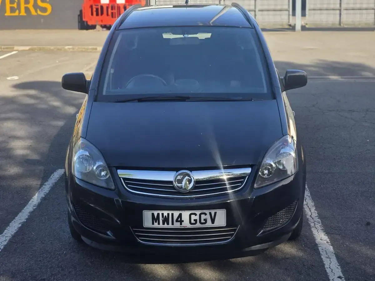 Second-hand Vauxhall Zafira 2014 Negru Monovolum