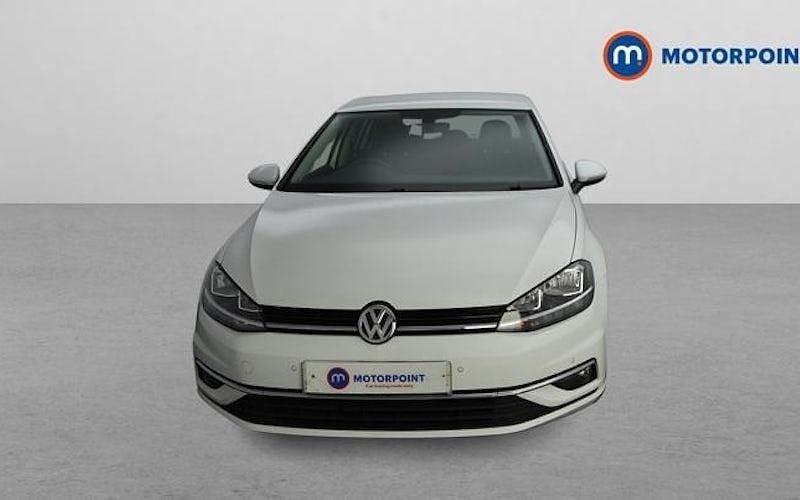 Used VW Golf VII Match 150 HP (110 kW) 2019 White Hatchback