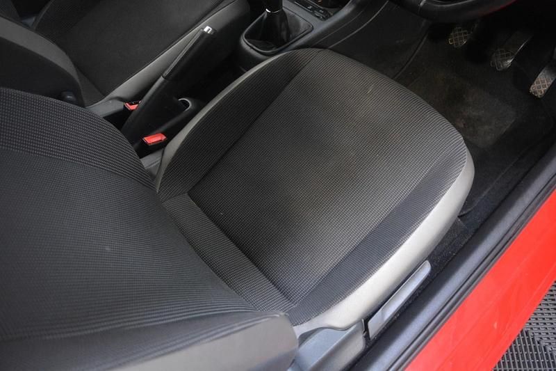 Used VW up! high up! 2015 Red Hatchback