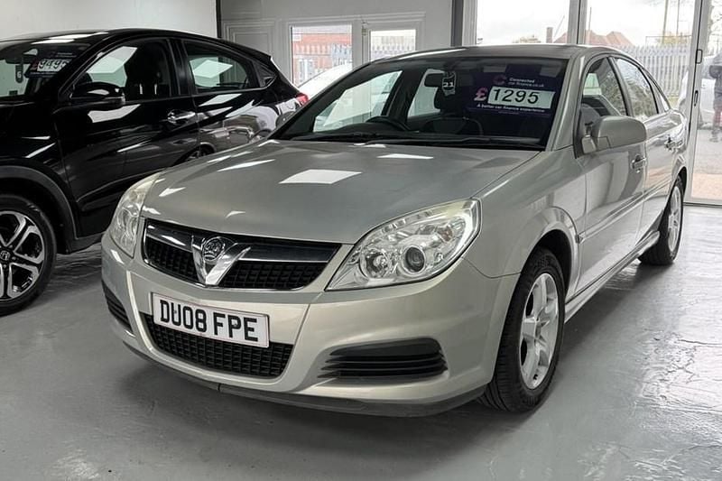 Used Vauxhall Vectra 138 HP (101 kW) 2008 Beige Hatchback
