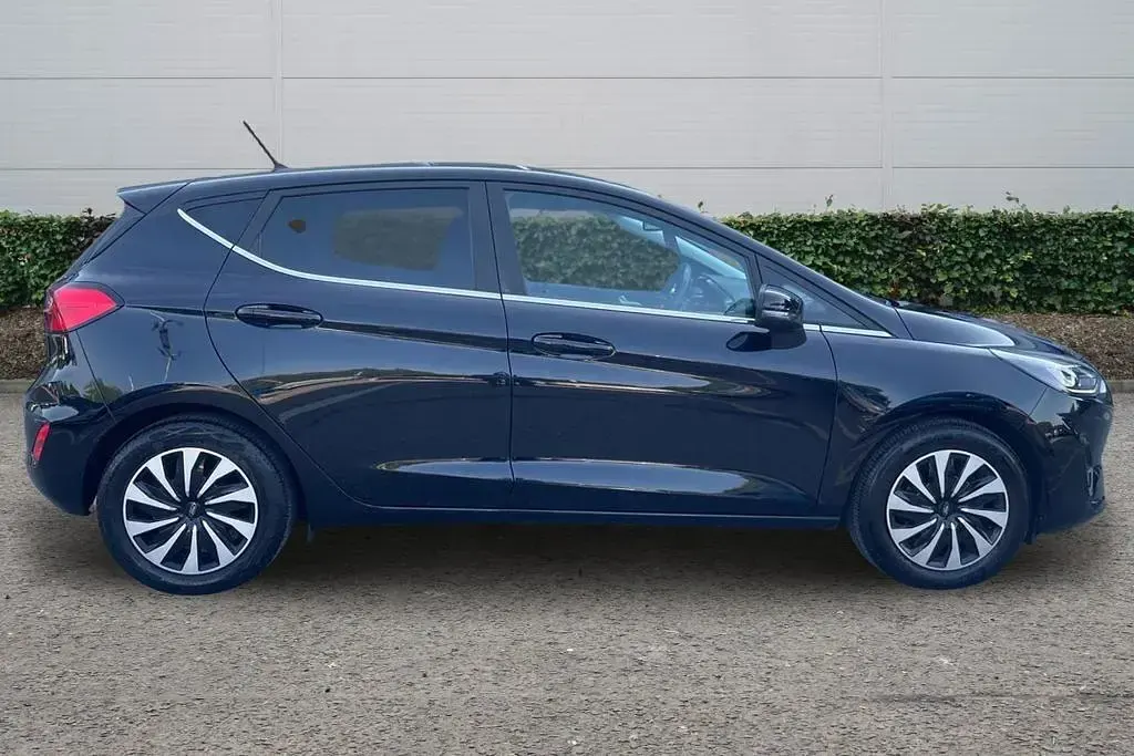Used Ford Fiesta Titanium 125 HP (91 kW) 2023 Black Hatchback