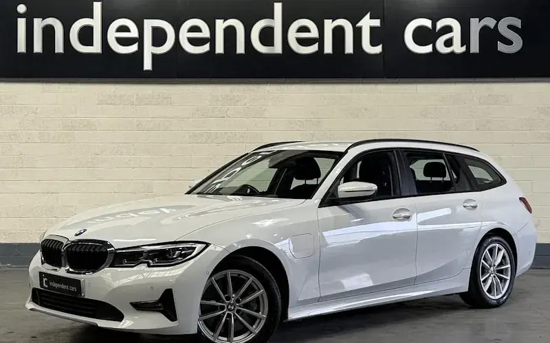 Used BMW 330e 292 HP (214 kW) 2022 Estate