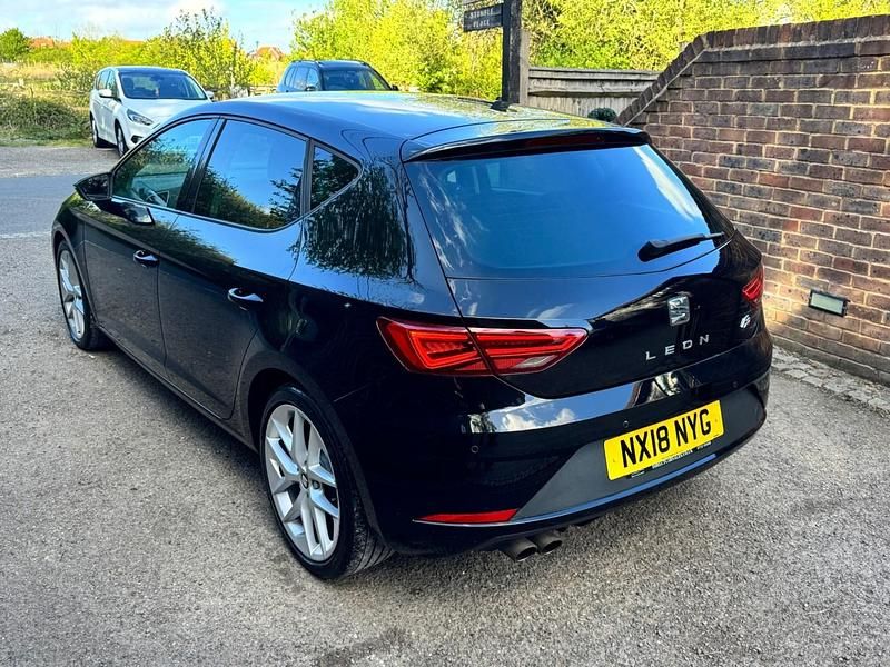 Second-hand Seat Leon FR 125 CP (91 kW) 2018 Negru Hatchback