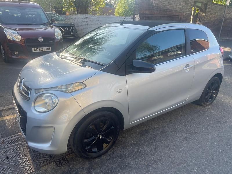 Usado Citroën C1 Flair 68 HP (50 kW) 2014 Cinzento Citadino
