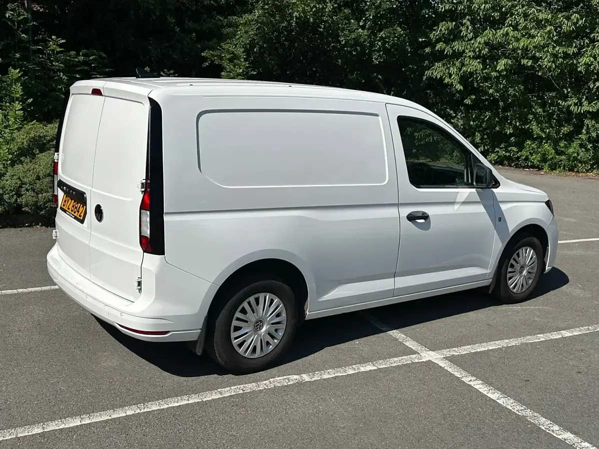 Used VW Caddy 102 HP (75 kW) 2023 White MPV